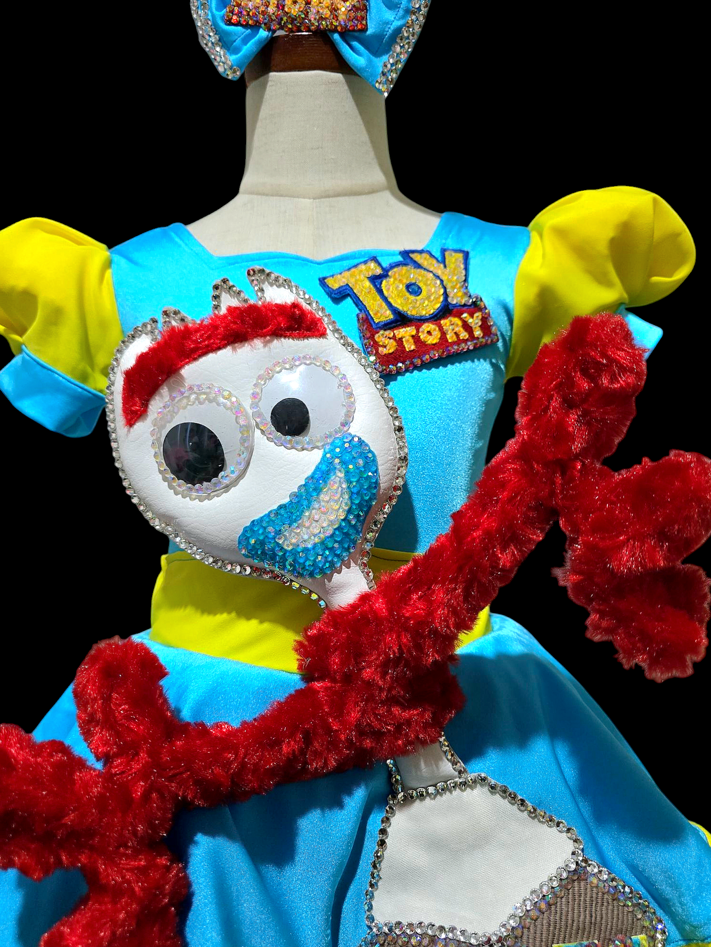 4/5 Lacy Ayala Forky OOC