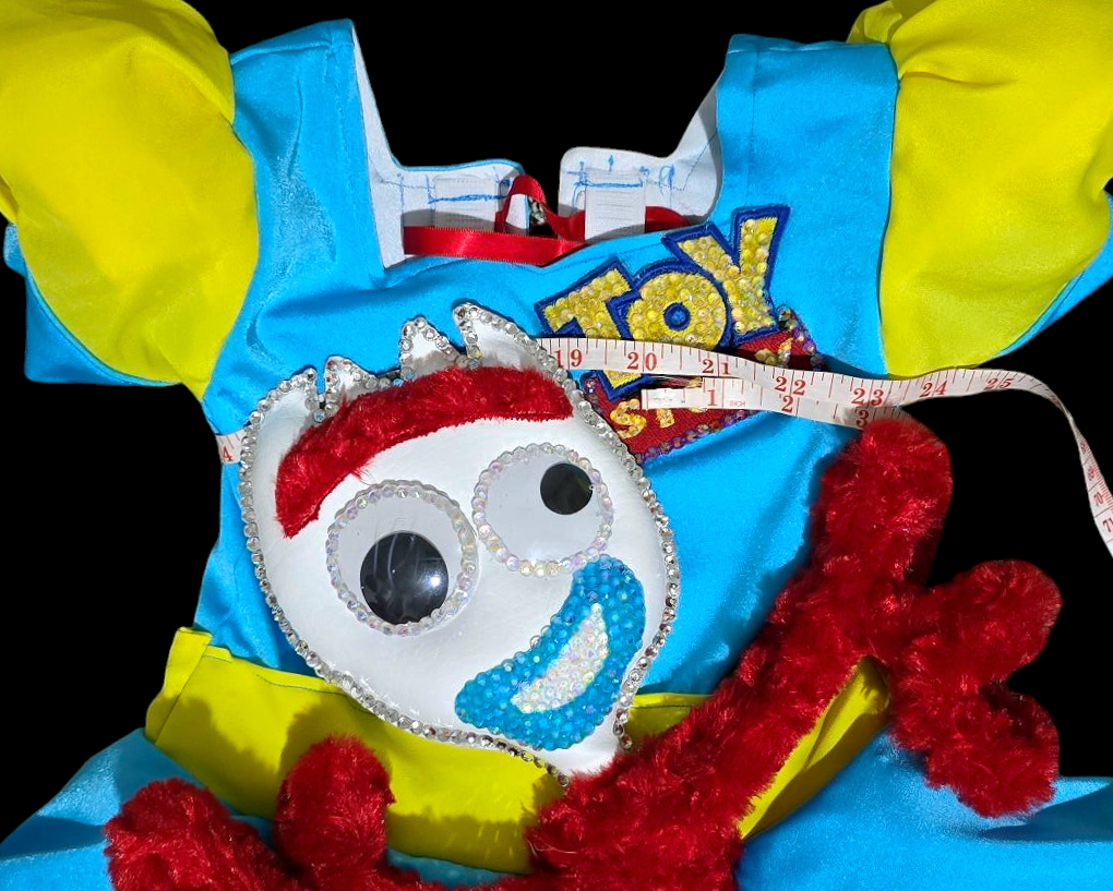 4/5 Lacy Ayala Forky OOC