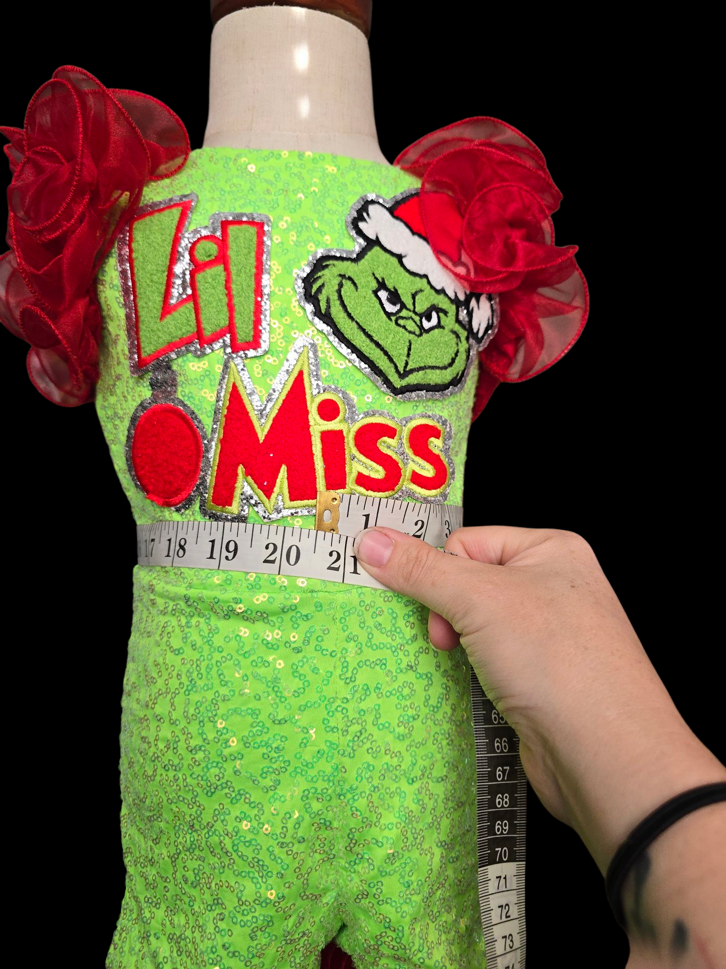 18/3 to 2/4 Parisian Bridal Grinchmas OOC