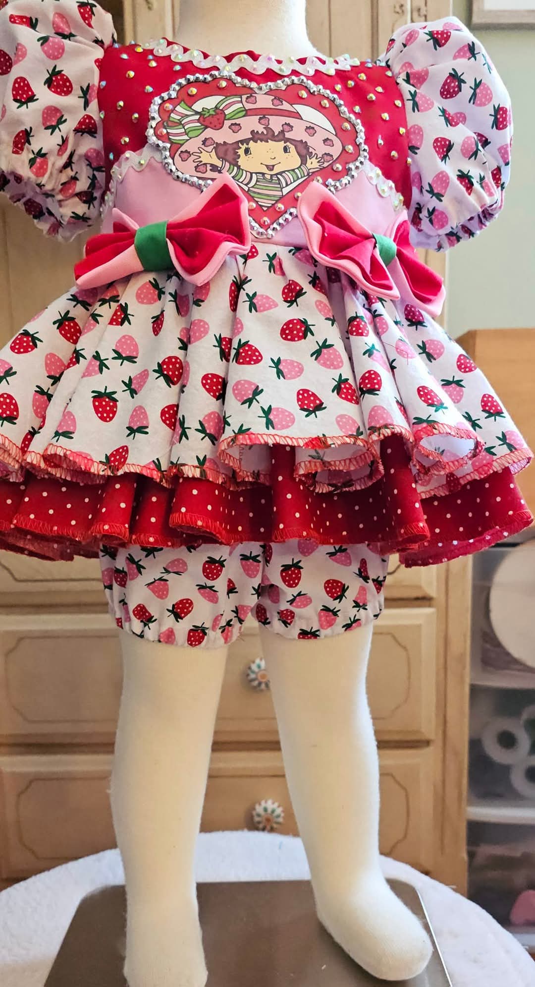 6/18m Strawberry Shortcake OOC