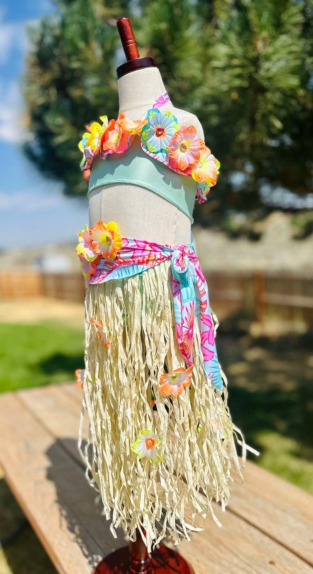 5/6T Borealis Customs "Hula Time" OOC