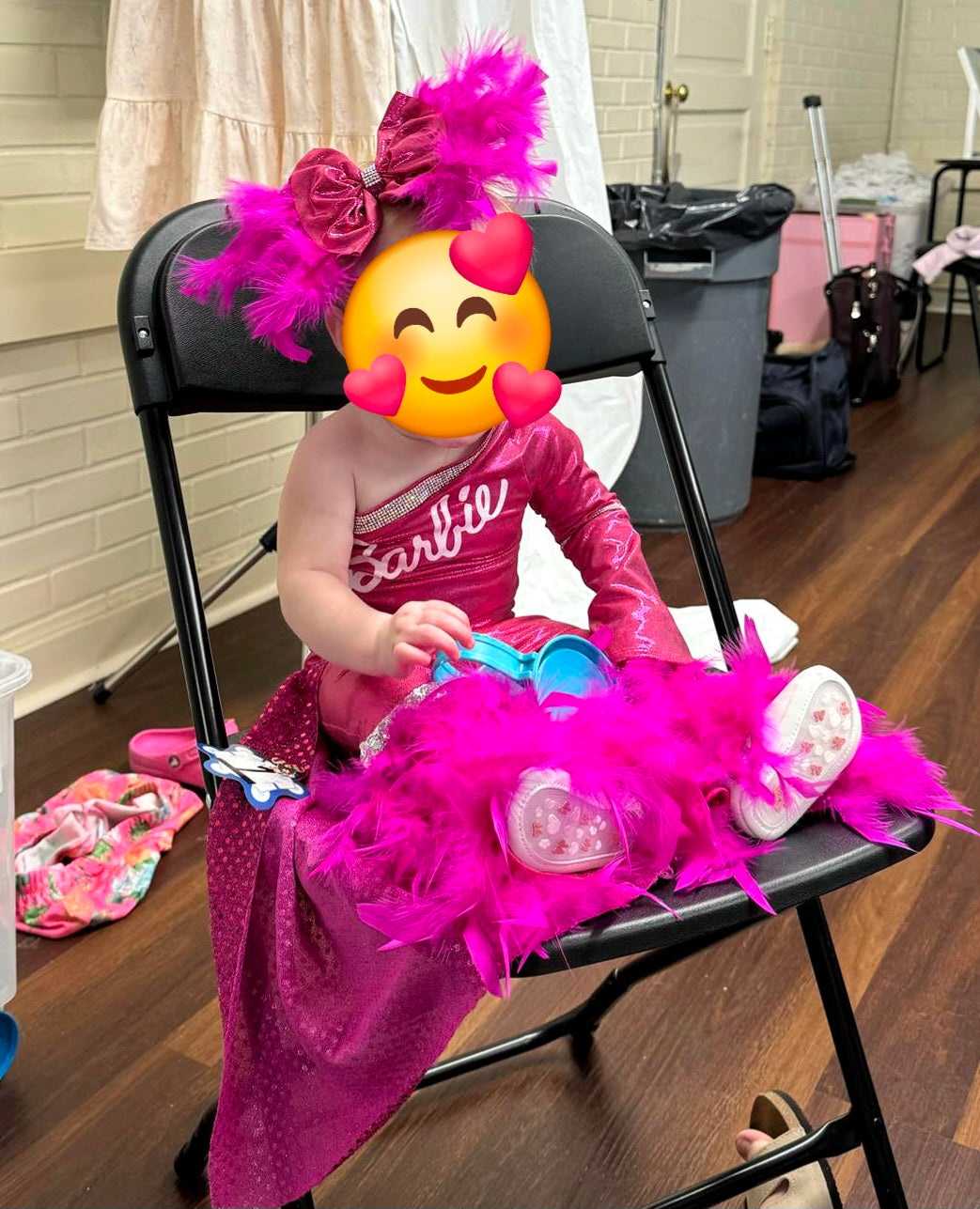 9/18m "Feathery Fun" Barbie OOC/Fun Fashion