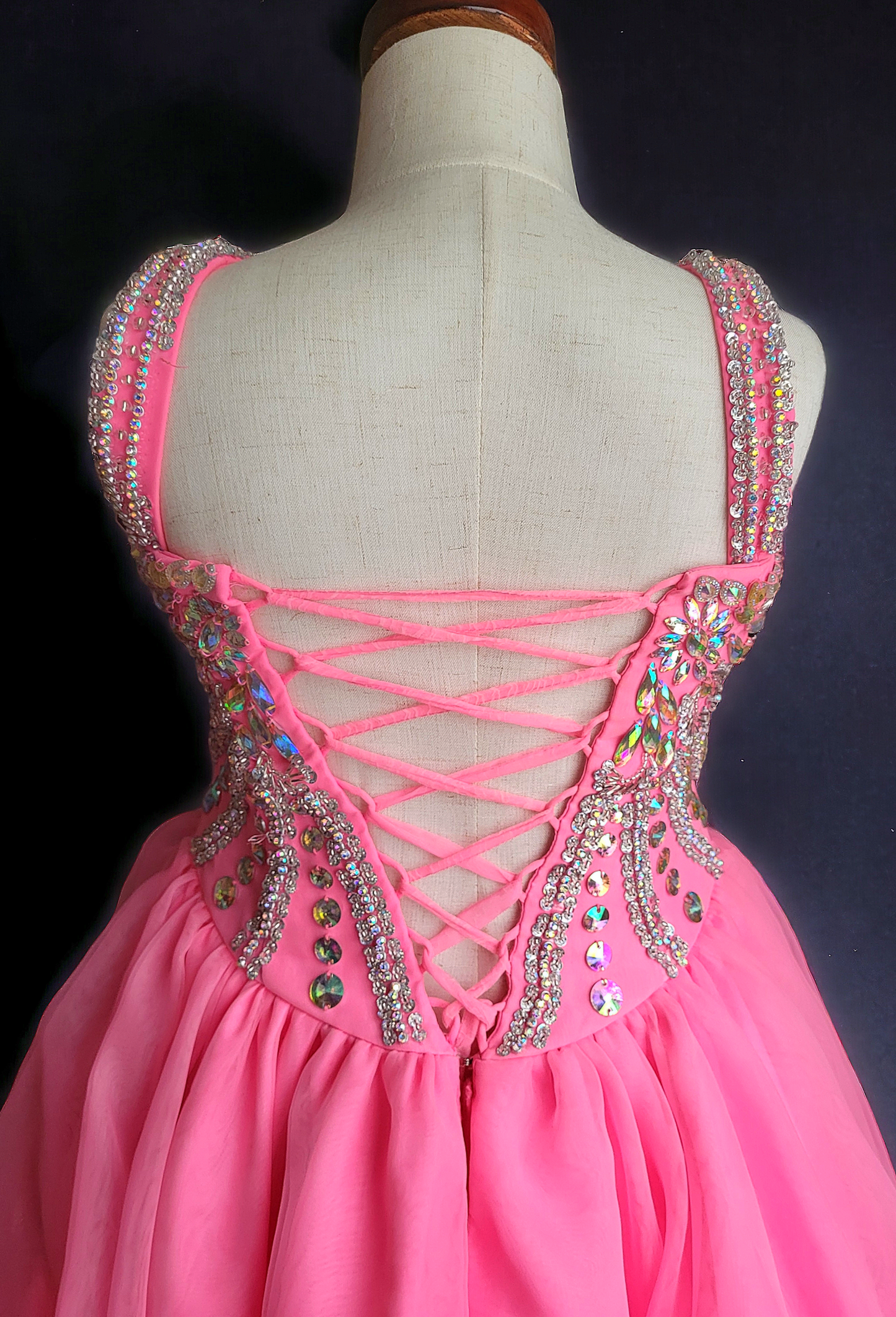 Youth 4 Pink Unique Fashions
