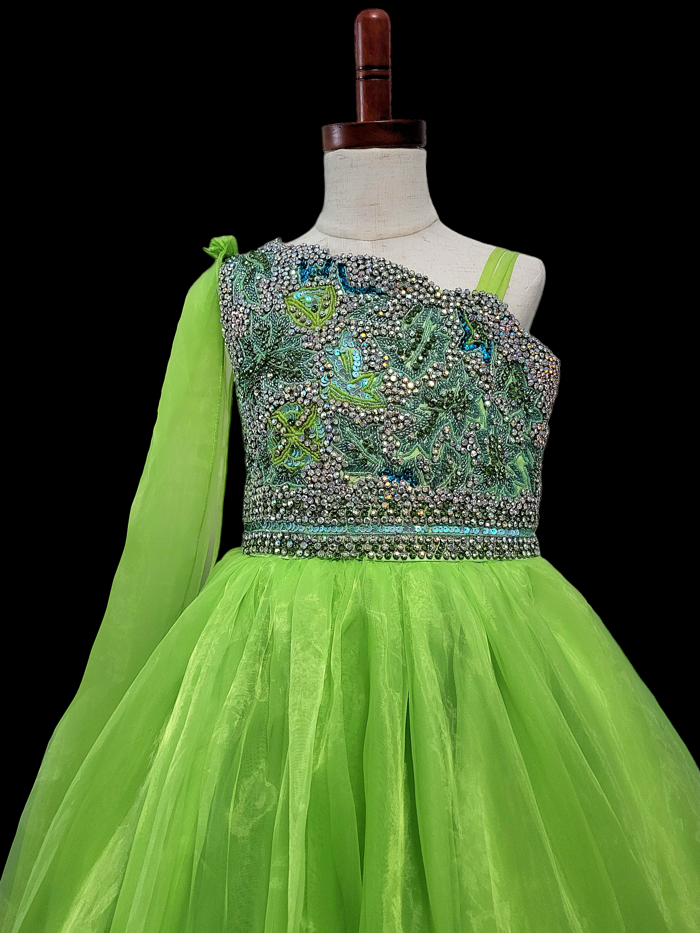 Youth 6 Lime Green DanDan Li