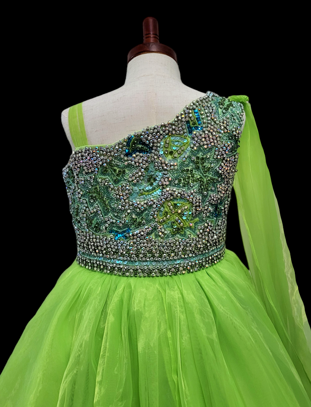 Youth 6 Lime Green DanDan Li
