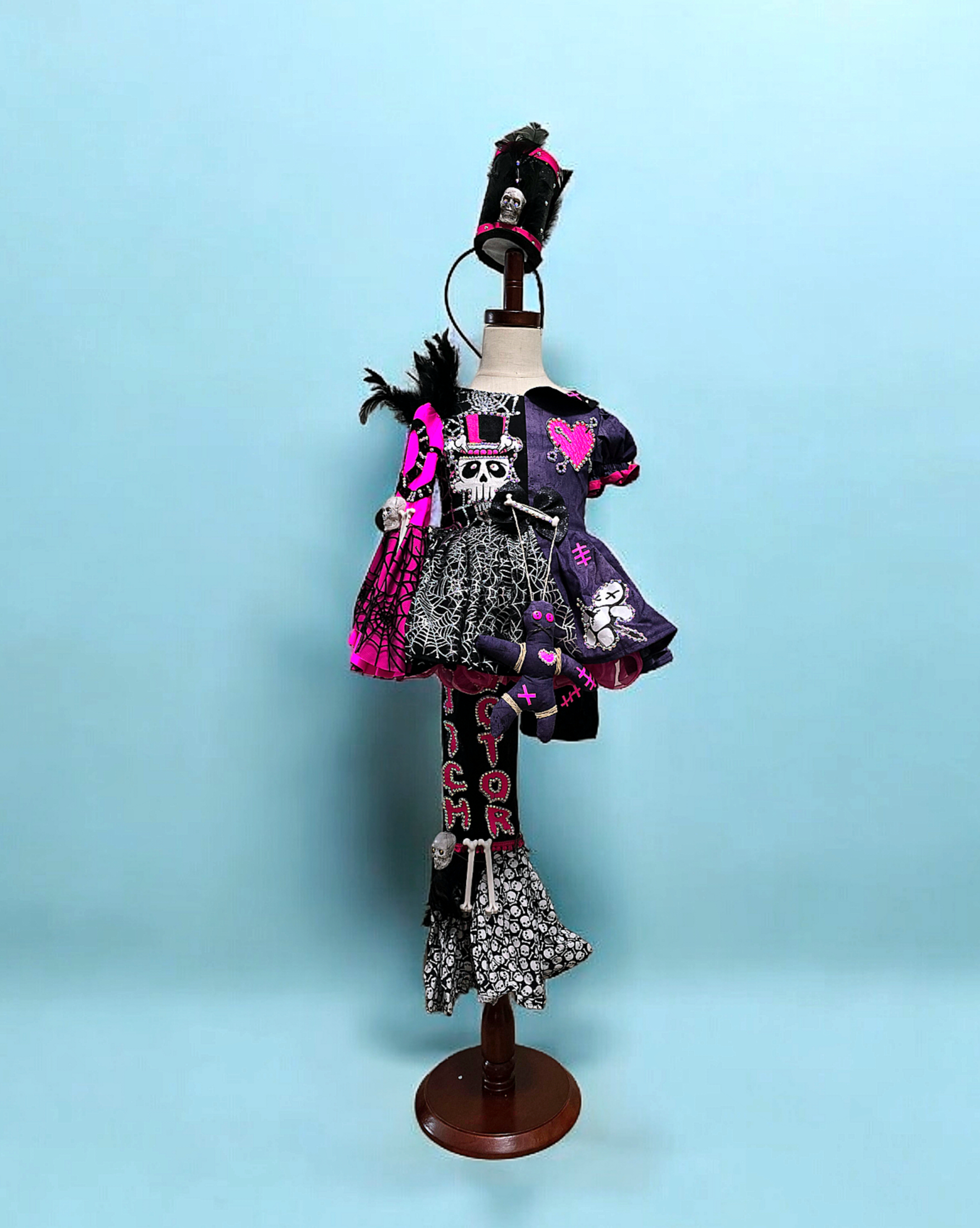 4/6 Voodoo Witch Doctor