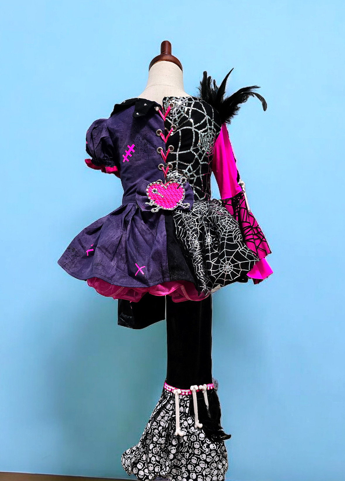 4/6 Voodoo Witch Doctor