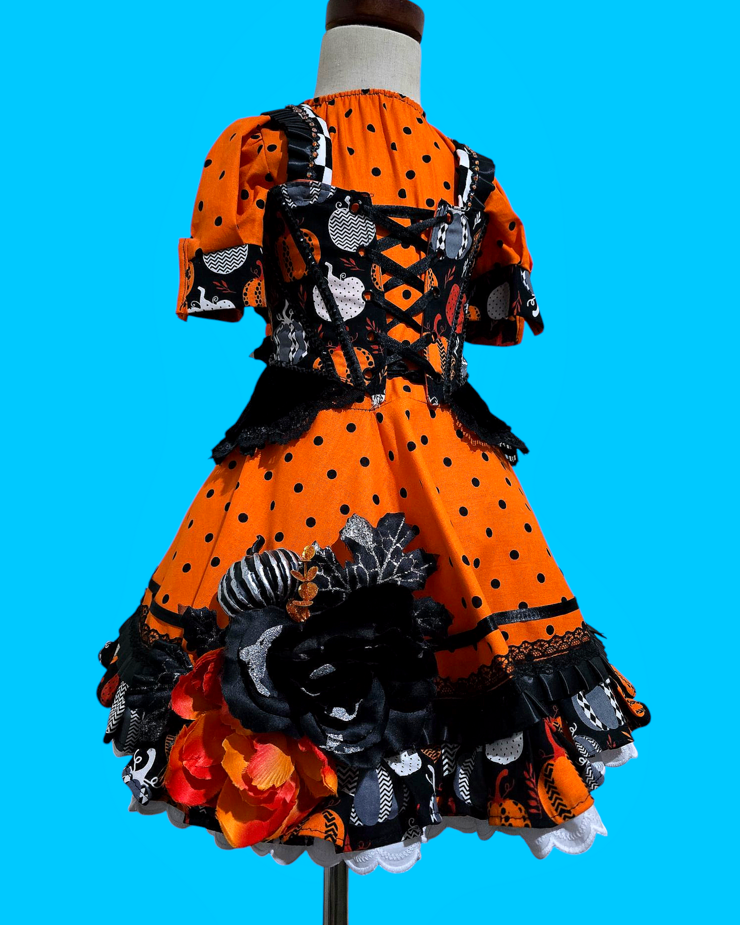 12/2 to 3/5 Borealis Customs Pumpkin Witch