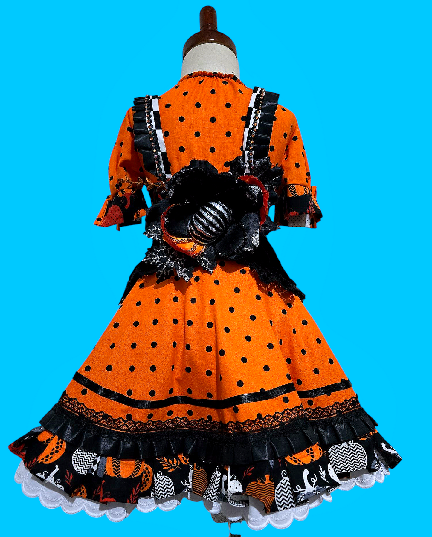 12/2 to 3/5 Borealis Customs Pumpkin Witch