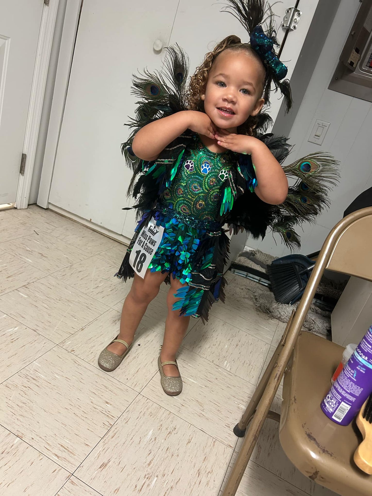 18/3 Parisian Bridal peacock