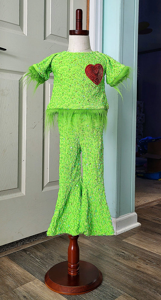 2/3t Grinchmas OOC